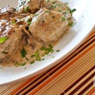 Klopsiki w sosie pieczarkowym