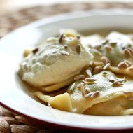 Ravioli ze szpinakiem i serem ricotta