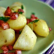Młode ziemniaki z boczkiem i rozmarynem