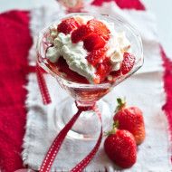 Eton Mess z truskawkami