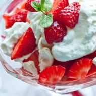 Eton Mess z truskawkami