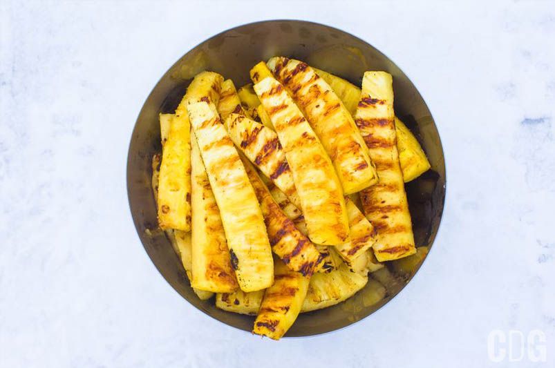 ananas z grilla