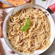 Spaghetti Carbonara w rondlu